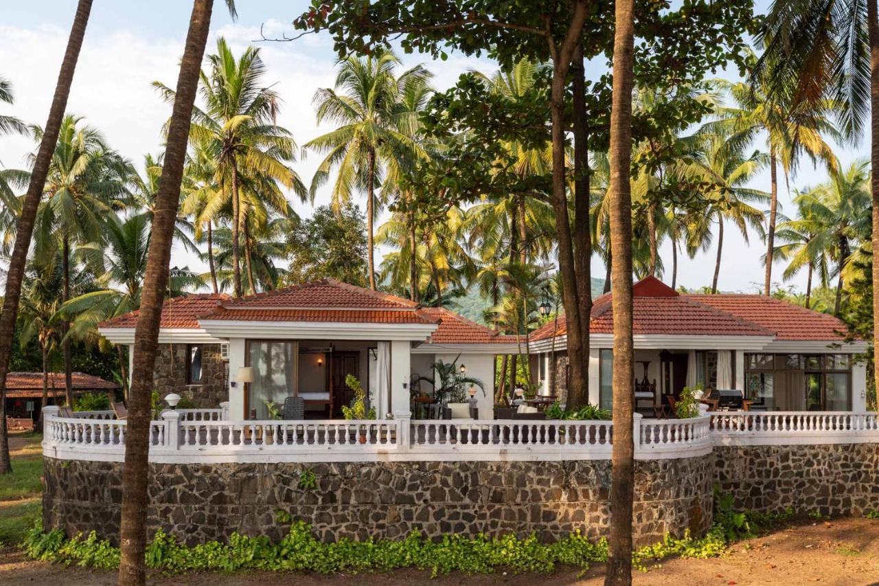 Casa Del Mer By Stayvista - Nearby Beach With, Sea-View Rooms & Coconut Farm อลีบาก ภายนอก รูปภาพ